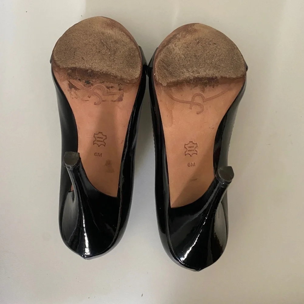 Joan & David Black Open Toe Patent Leather Heel